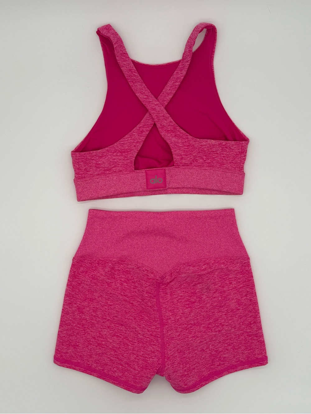 ALO Yoga Pink Heather High-Neck Sports Bra & High-Waist Shorts Set - Picture 2 of 9